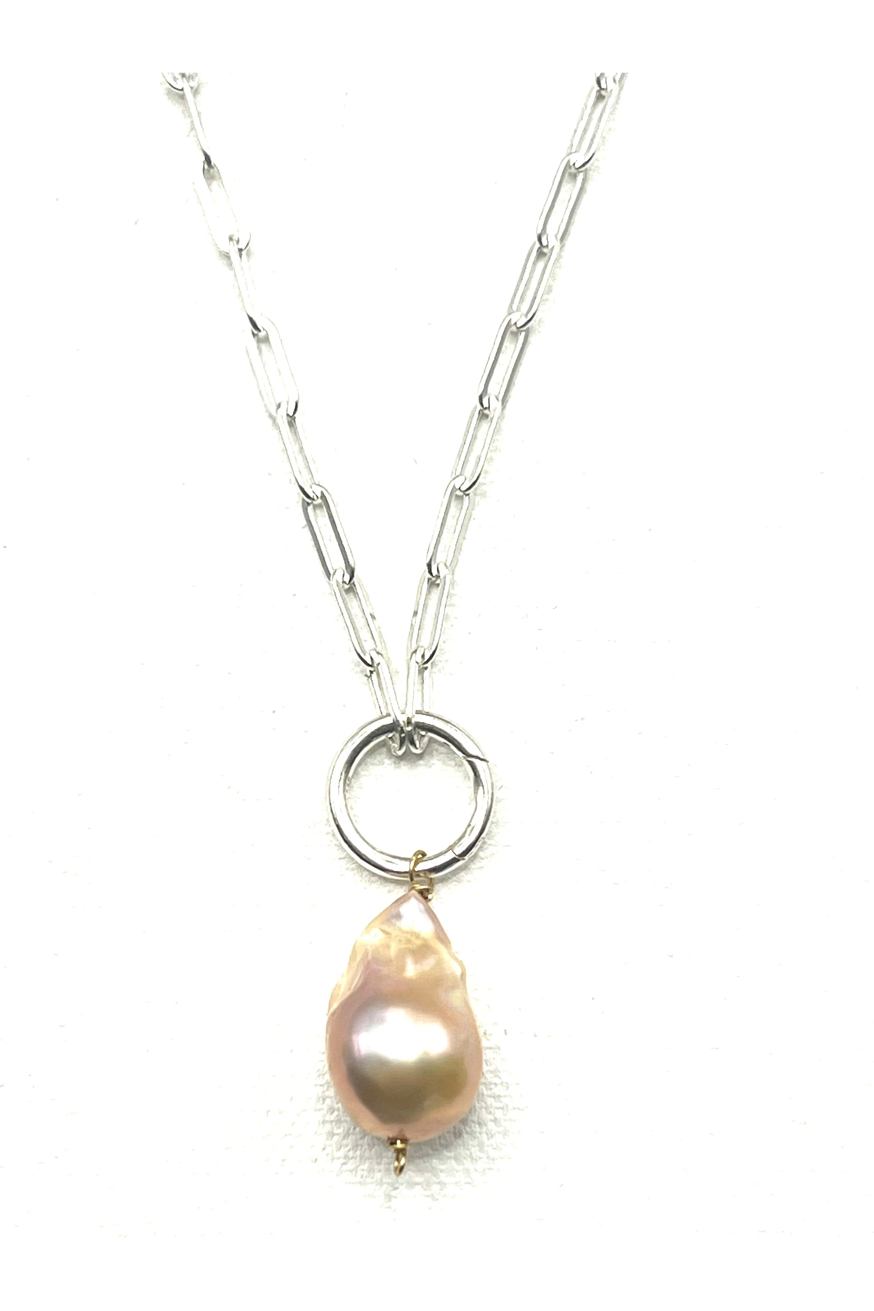 The Dakota Pearl Necklace - Image 2