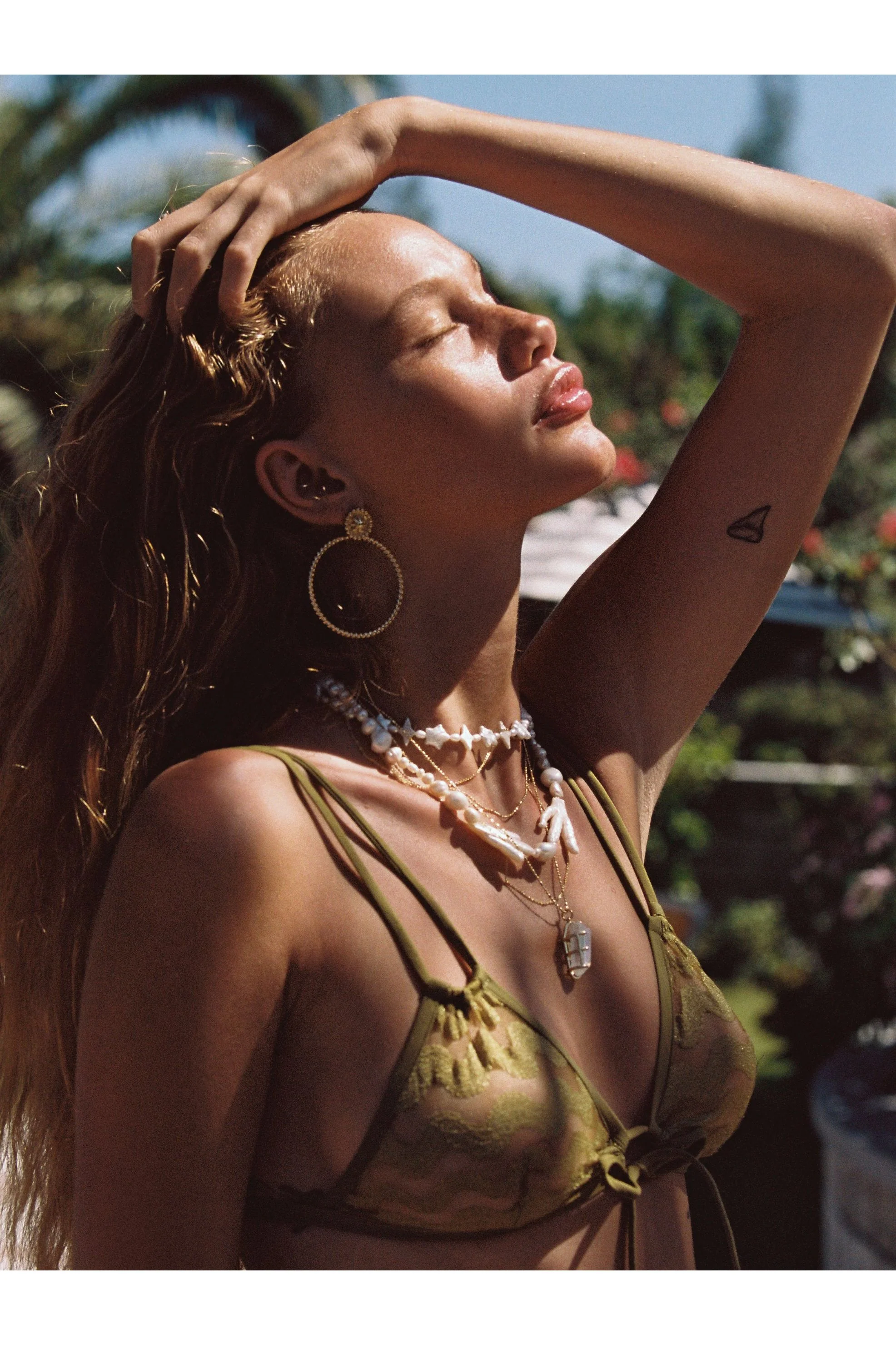 The Drea Hoop Earrings - Image 4